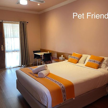 Philadelphia Motor Inn Ечука Екстериор снимка