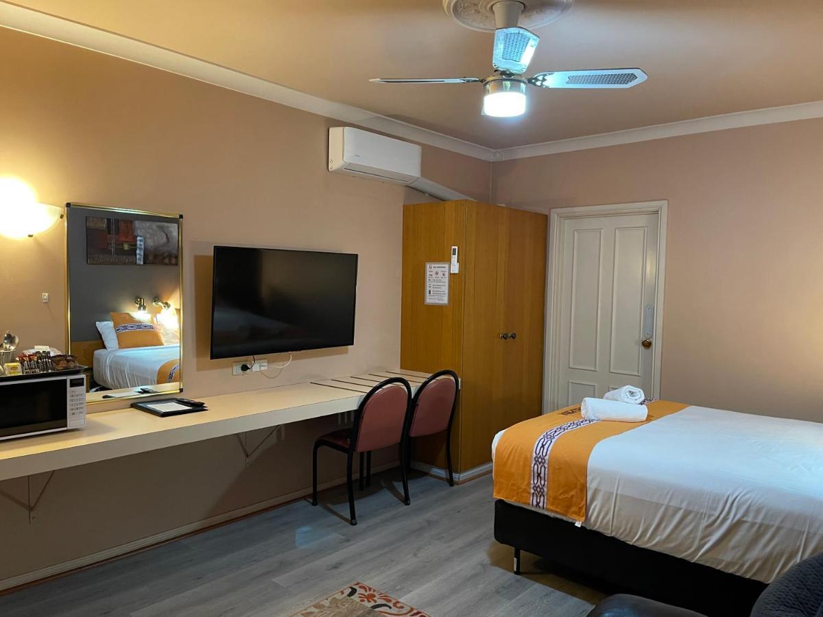 Philadelphia Motor Inn Ечука Екстериор снимка